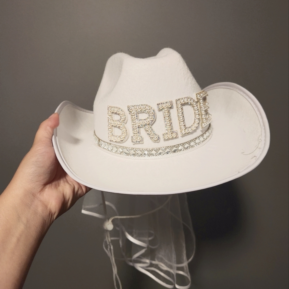Bride Cowboy Hat with Veil